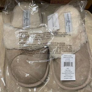 NWT Chinese Laundry slippers XS/S